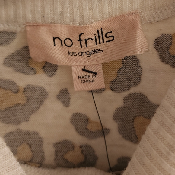 NWT No Frills Cheetah Sweater - Picture 3 of 4